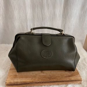 Chaus vintage leather purse.